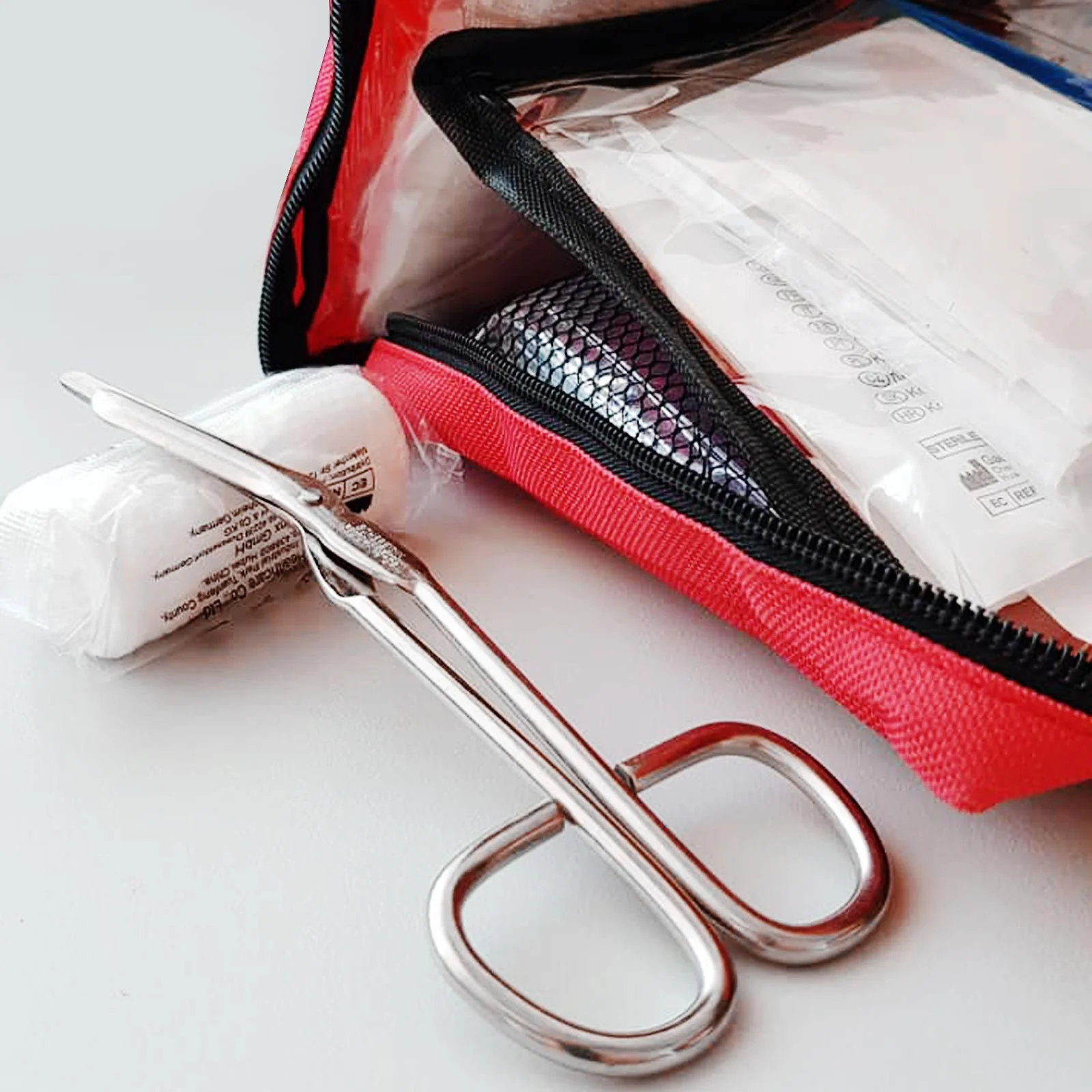 Erste-Hilfe-Tasche | Für Freizeit und Sport | 90 Teile - Image 4